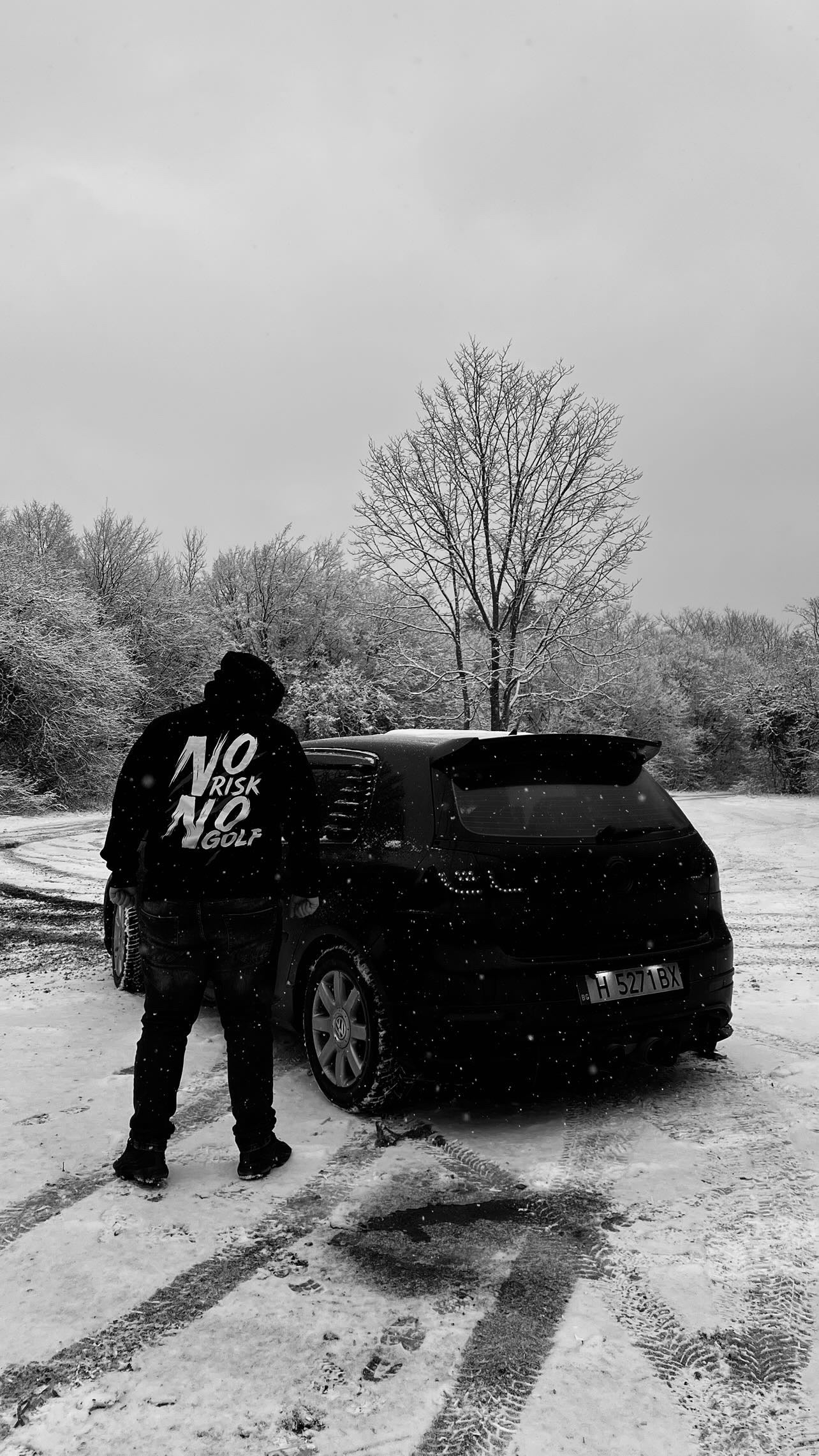 Суичър "No Risk No Golf – Beast Edition"