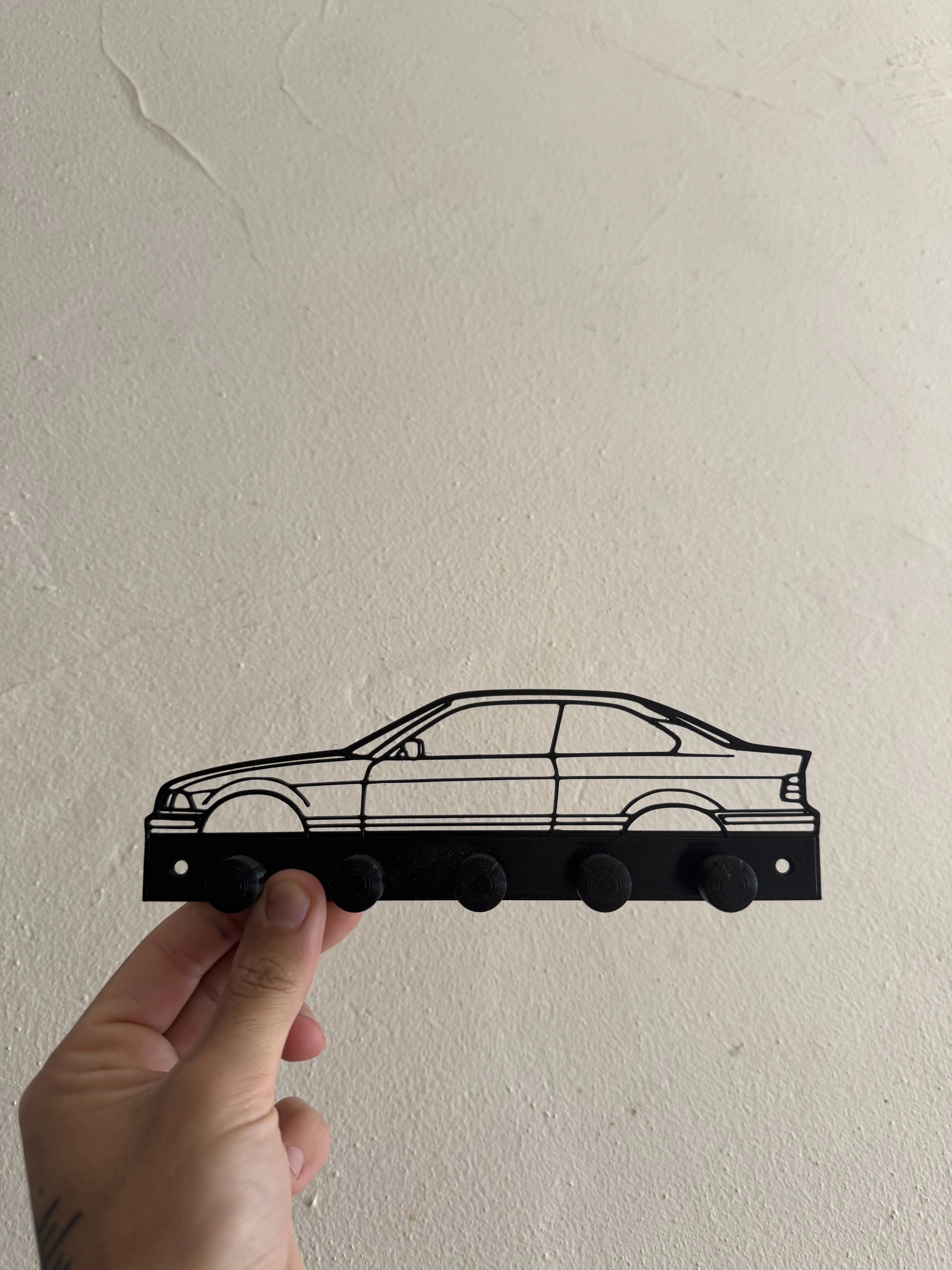 Персонализирана стойка за ключове – Автомобилен силует