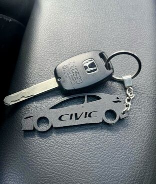 Персонализиран ключодържател с кола и номер