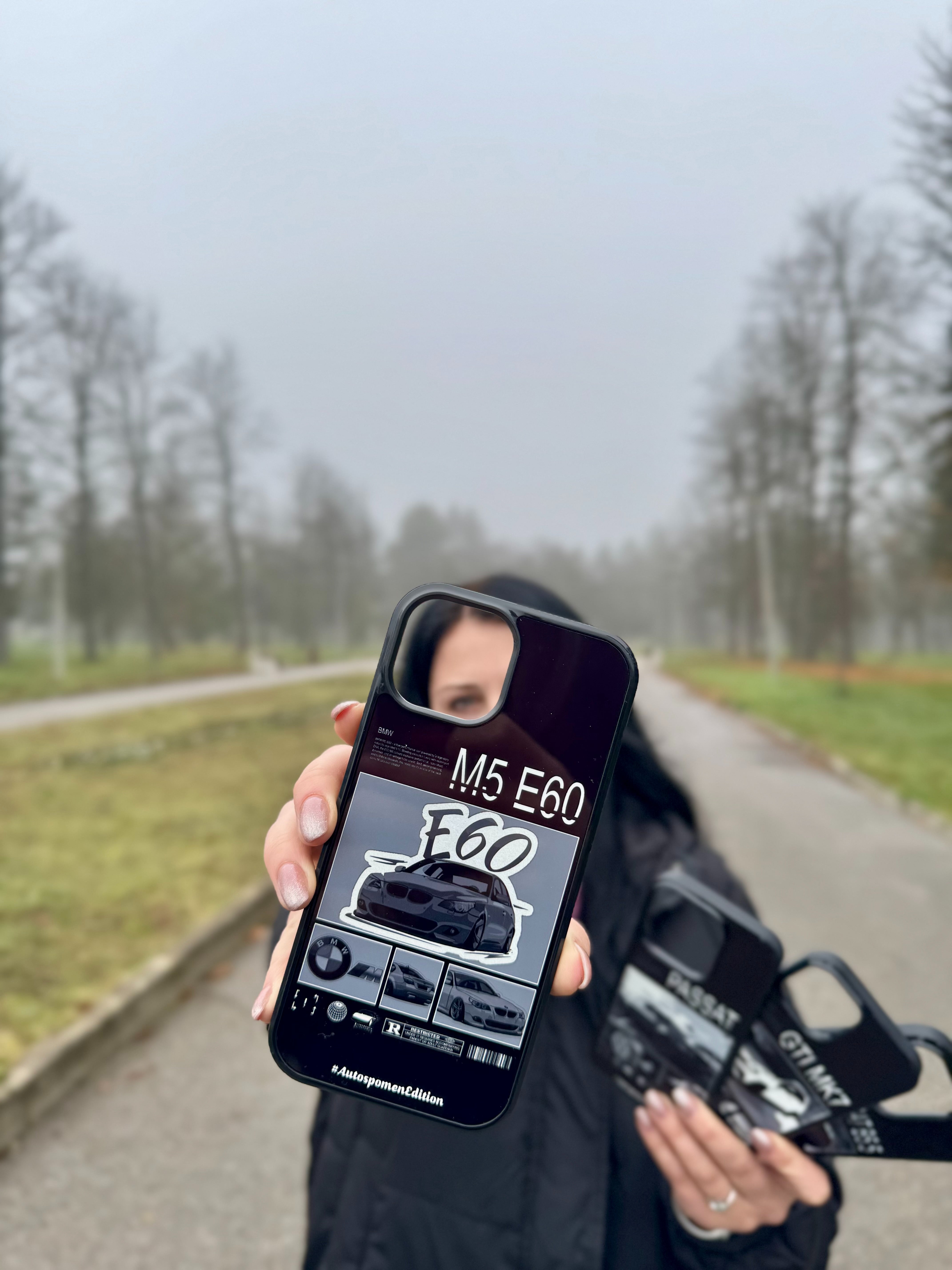 Тениска + Кейс по Твоя Кола (Черно-бял дизайн🖤 ) Персонализиран Комплект